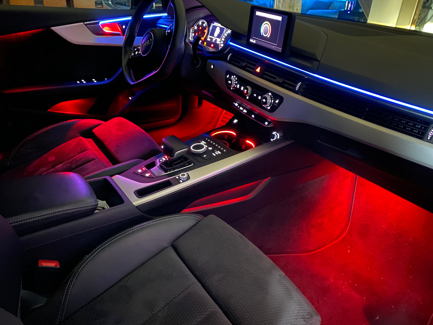 Ambientebeleuchtung für Audi A4 / S4 B9 inkl. Einbau