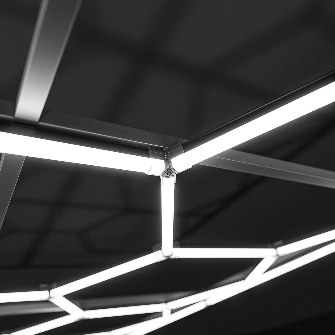 Hexagon LED-Deckenbeleuchtung inkl. Aluminiumrahmen by Performance Floor